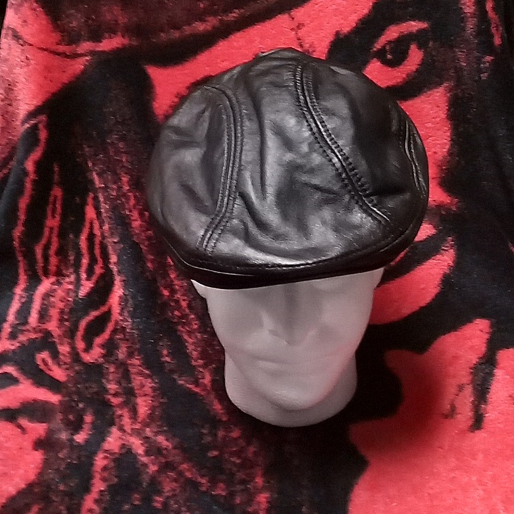S.M. GENUINE LEATHER CAP
